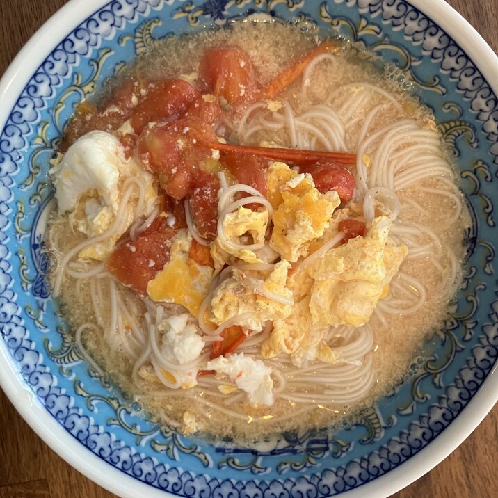 トマトとミルクの卵とじにゅうめん